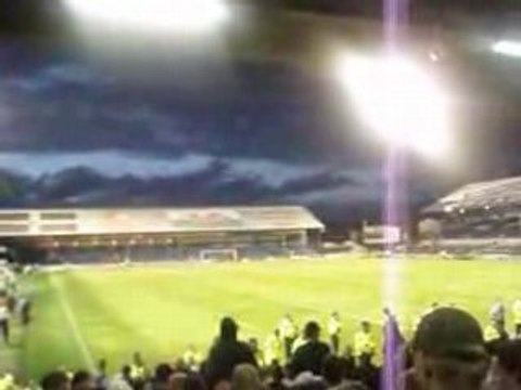 Hooligans singen Bob Marley CARDIFF VS AJAX