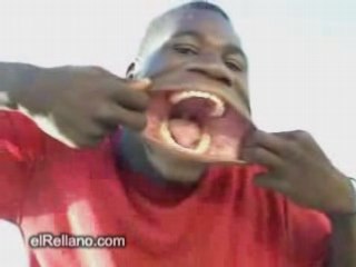 Dicen que los negros la tienen grande