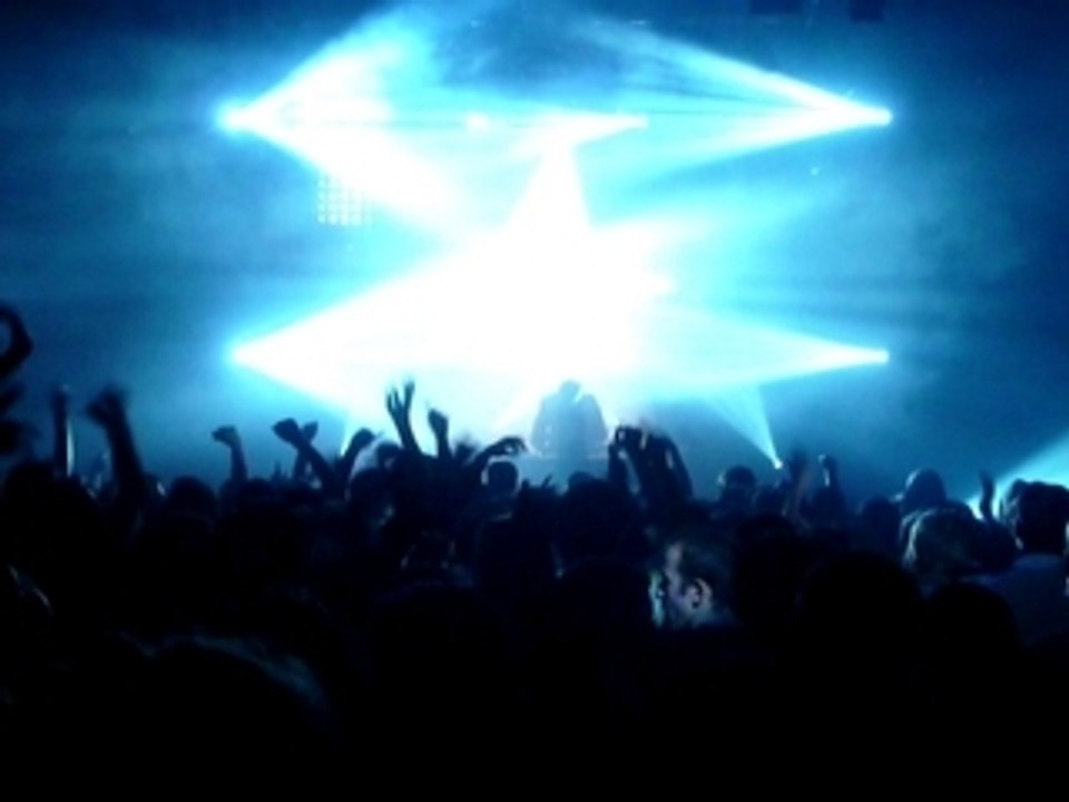 Digitalism - Idealistic