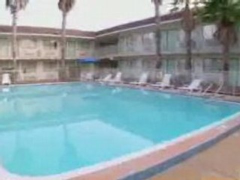 MOTEL 6 ORLANDO KISSIMMEE MAIN GATE WEST Video Tour