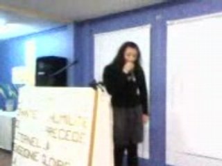 LA SEURS TIPOUN KI CHANTE SE MERVEILLEUX CANTIQUE