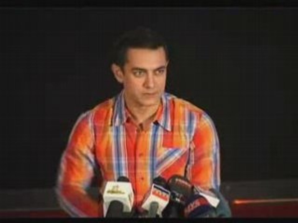 Ghajini 2008 - Aamir Unveiled First Look Of 'Ghajini'