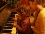 Mahée & Marion au piano