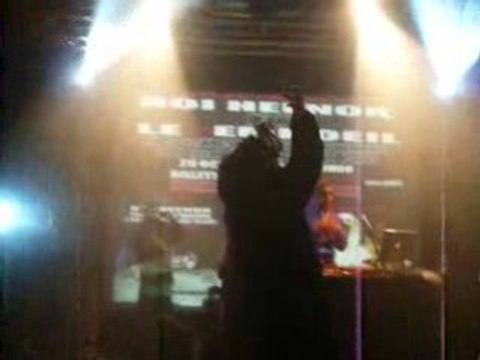 Roi Heenok, exclusivité au point éphémère :Poussière Blanche