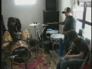 Ambondrona - Interview