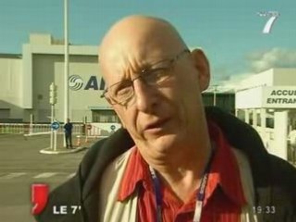 Nantes : Les patrons d'EADS, en visite à AIRBUS