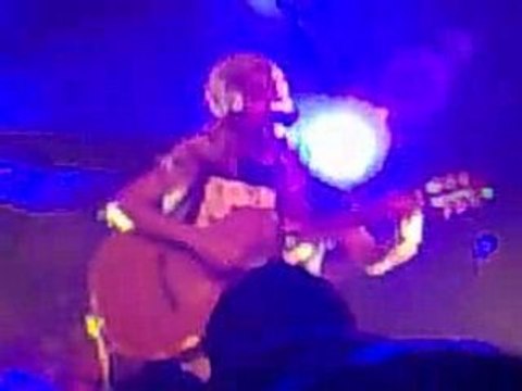 Nneka - Come With Me live @ L'Atelier (Luxembourg)