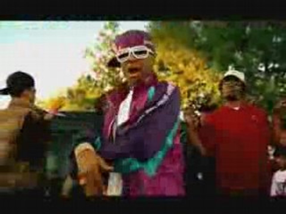 Soulja Boy Tell 'Em - Bird Walk [HQ Music Video]