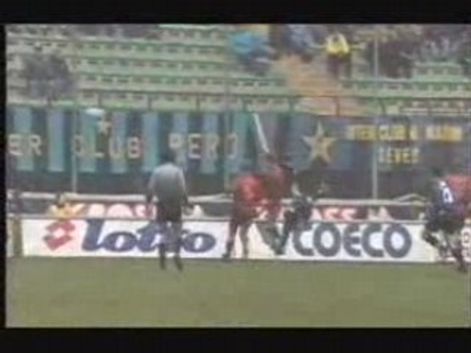 Football-Ciseaux Retournés4