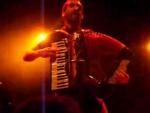 Les Ogres de Barback - Léo