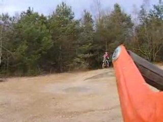 Eric en beta ''ou'' va chercher la scie