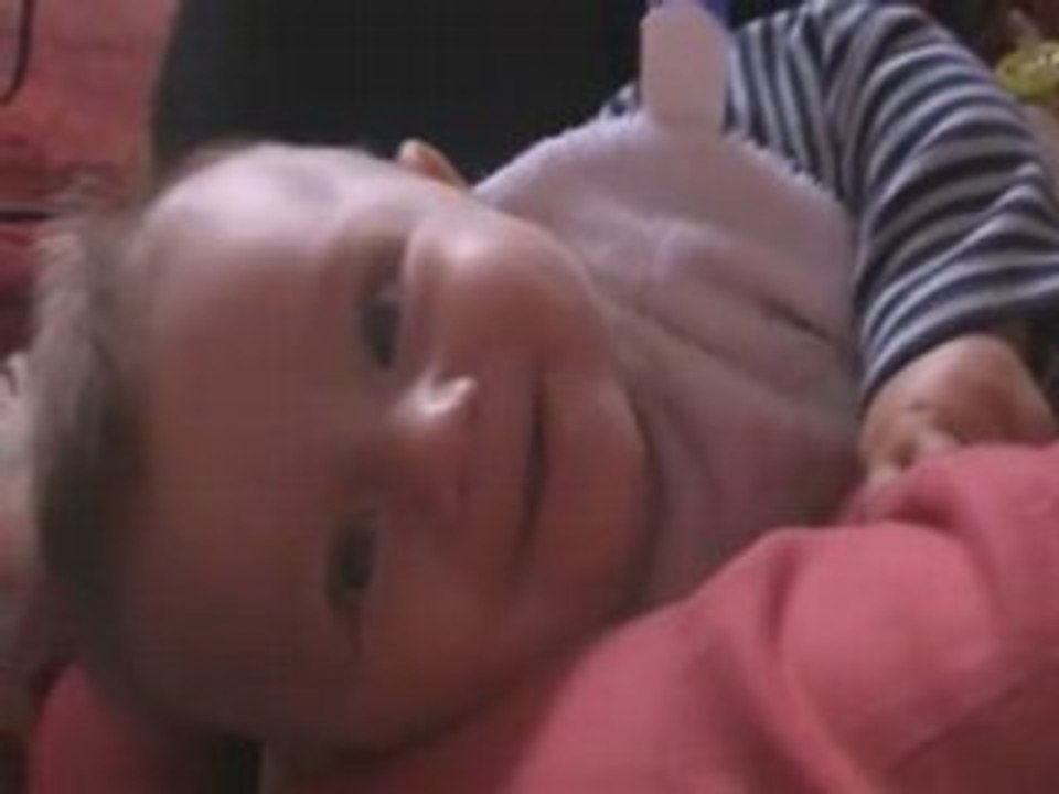 3 mois premiers rires