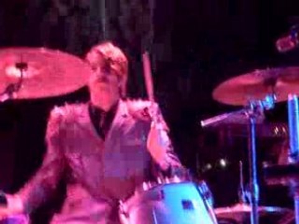 The Hoosiers à Clermont Ferrand, entrée sur scène