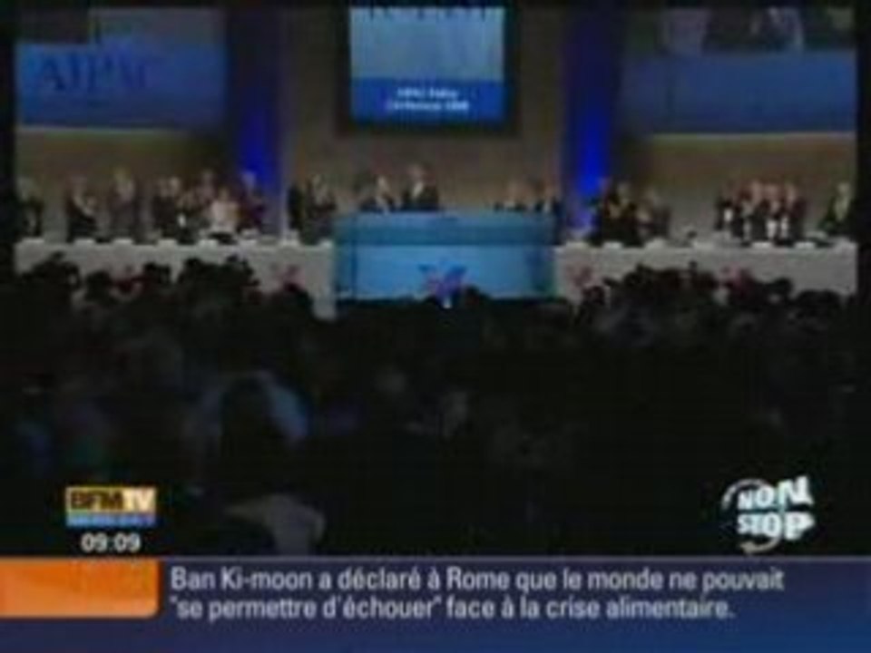 Obama rampe devant le lobby sioniste (AIPAC)