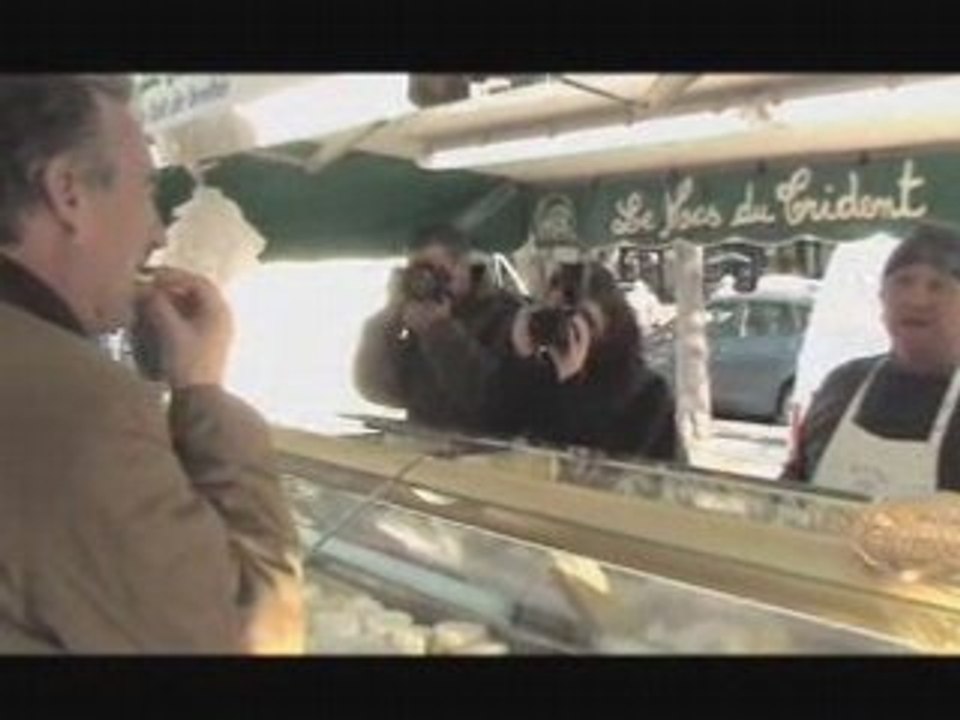 Déplacement de François Bayrou à Nimes