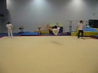 Ayrton - Rondade twist