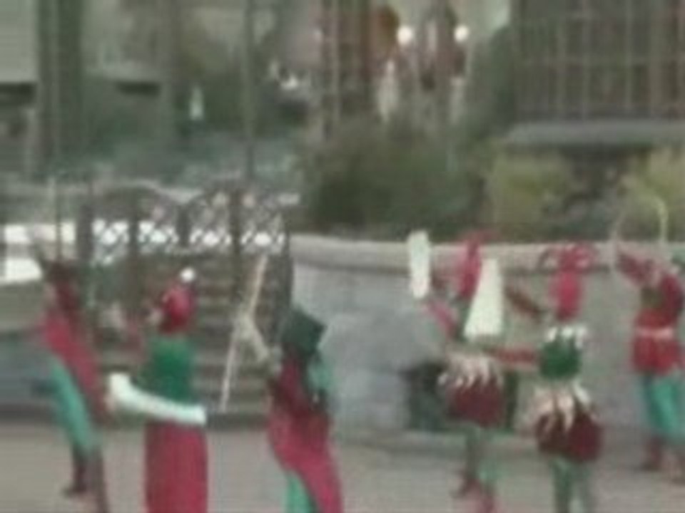 Parade de noël Disneyland Paris