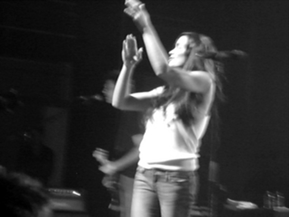 Jenifer Vals de Près Ya comme un HIc