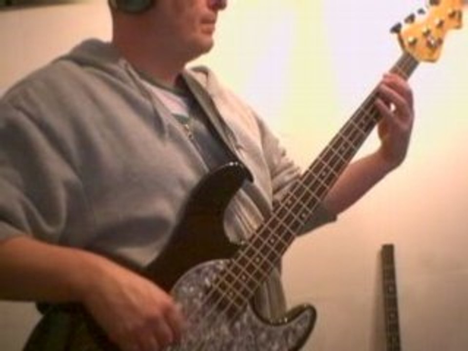 BASS PLAYALONG FOR BEGINNERS - EVERY BREATH YOU TAKE
