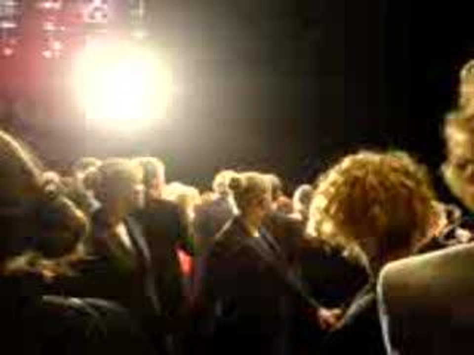 BABEL : Standing Ovation