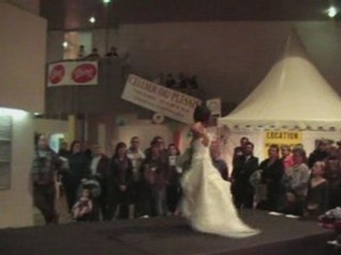 Défilé de mode au Salon fêtes et mariage de Montceau