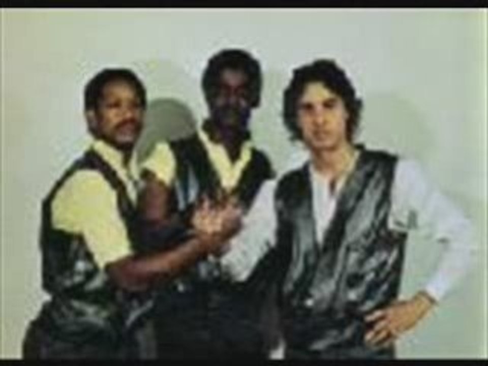 ARMED GANG