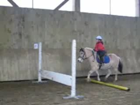 22/11/08 // Lucky - Amélie // Saut