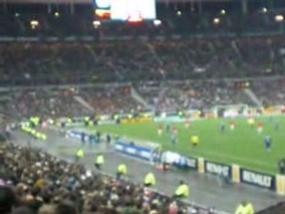 la ola au stade de france"match france-uruguay"