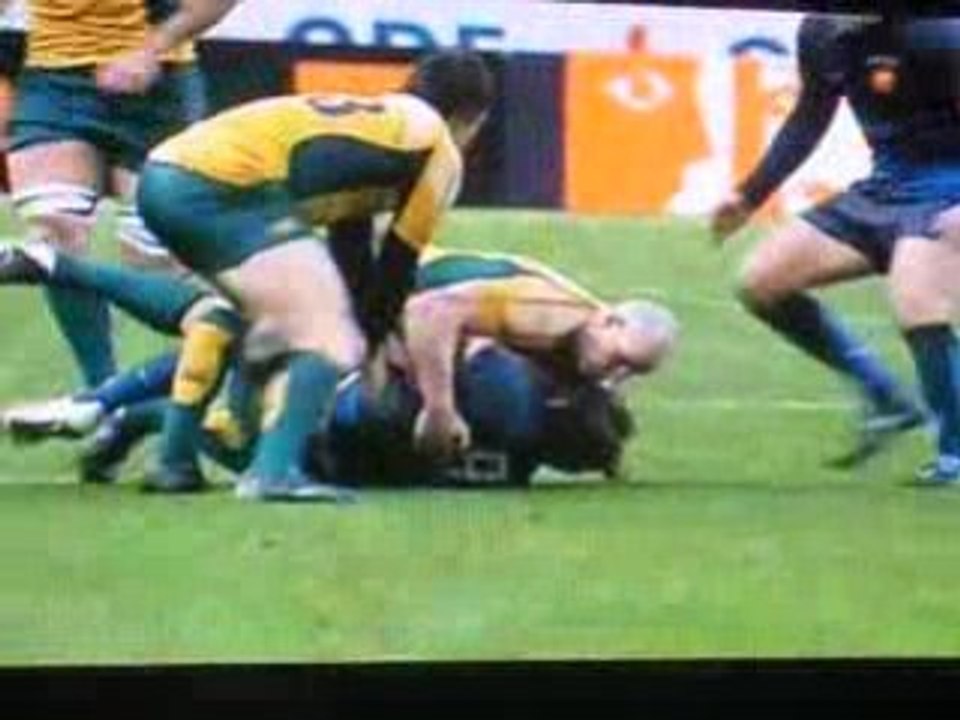 France 13 - 18  Australie