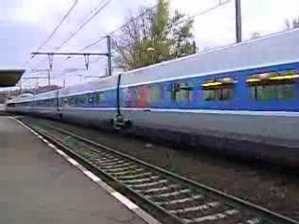 arrivé d'un TGV