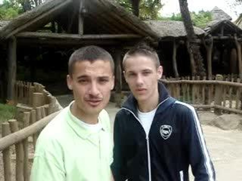 video Disney - guigui tombe a terre