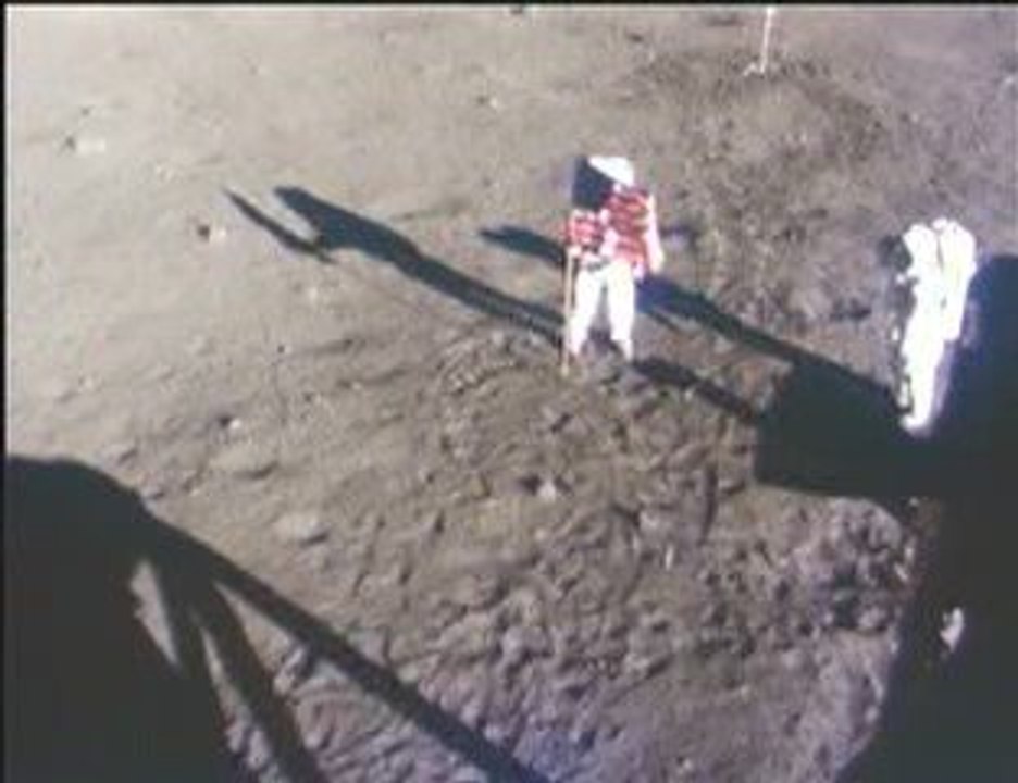 APOLLO 11 - PREMIER PAS SUR LA LUNE