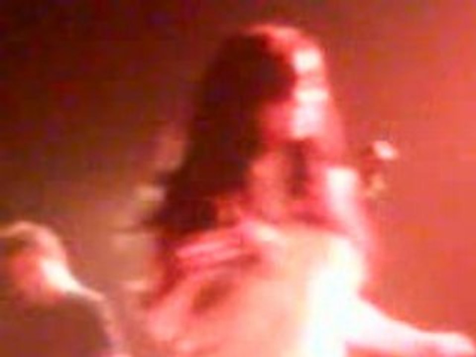 Jenifer Vals 14/11/08  fin d'happy birthday + the Beatles