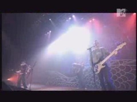 Weezer - Don't Let Go (Live In Japan 2005)