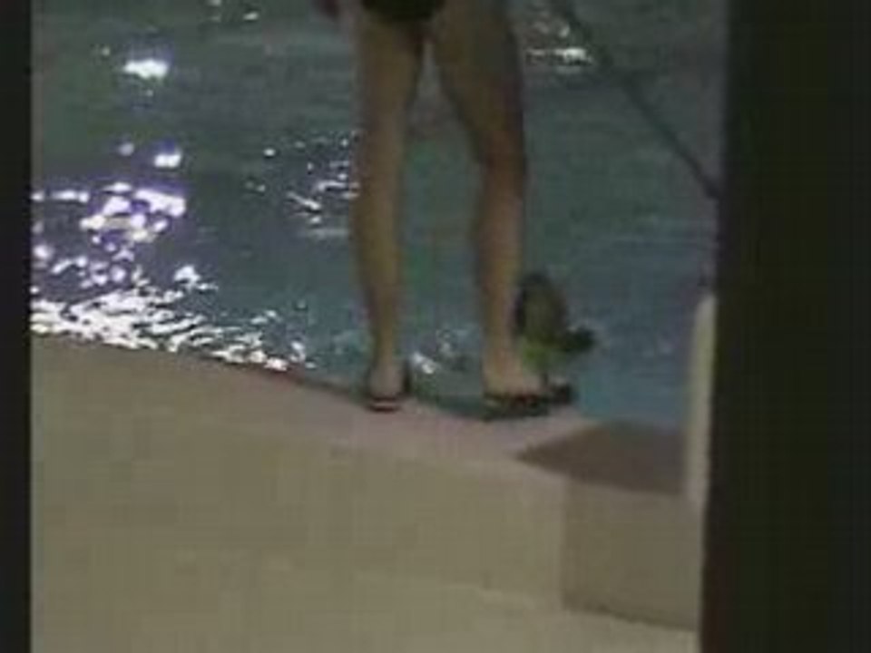 Célia à la piscine