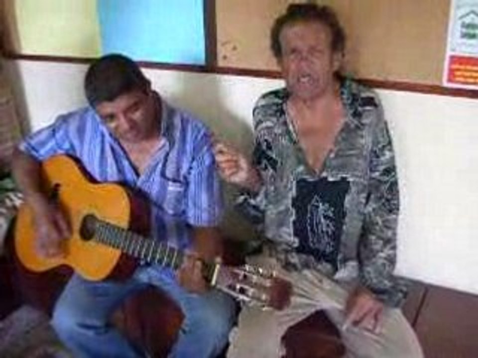 Toto chante Johnny