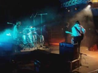 15/11/08. Première partie du live des Poodles à Caderousse