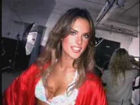 Alessandra Amrosio VSFS 2005