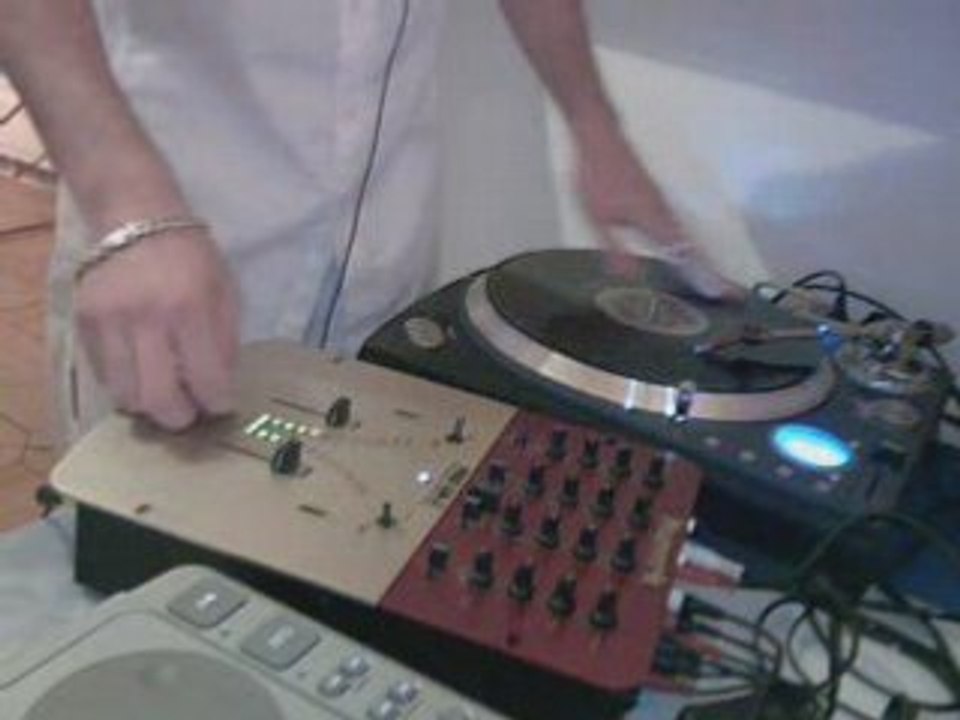 Session ScRaTcH2 DJ-HONEY