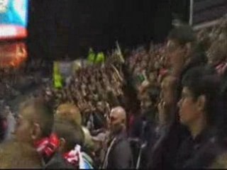 Tribune DVE l'ambiance de fin de match.