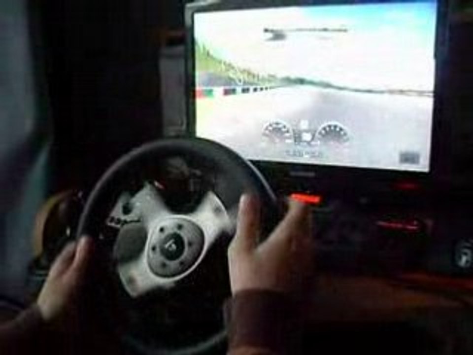 Drift avec le G25 sur GT5 prologue - part1