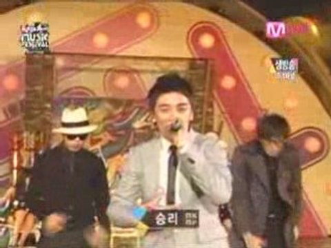 Big Bang & Lee Hyori - 081115 - Mnet KM Music Festival