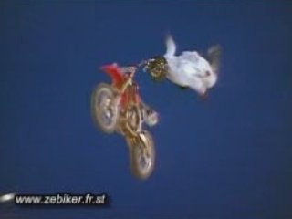 Salto en moto
