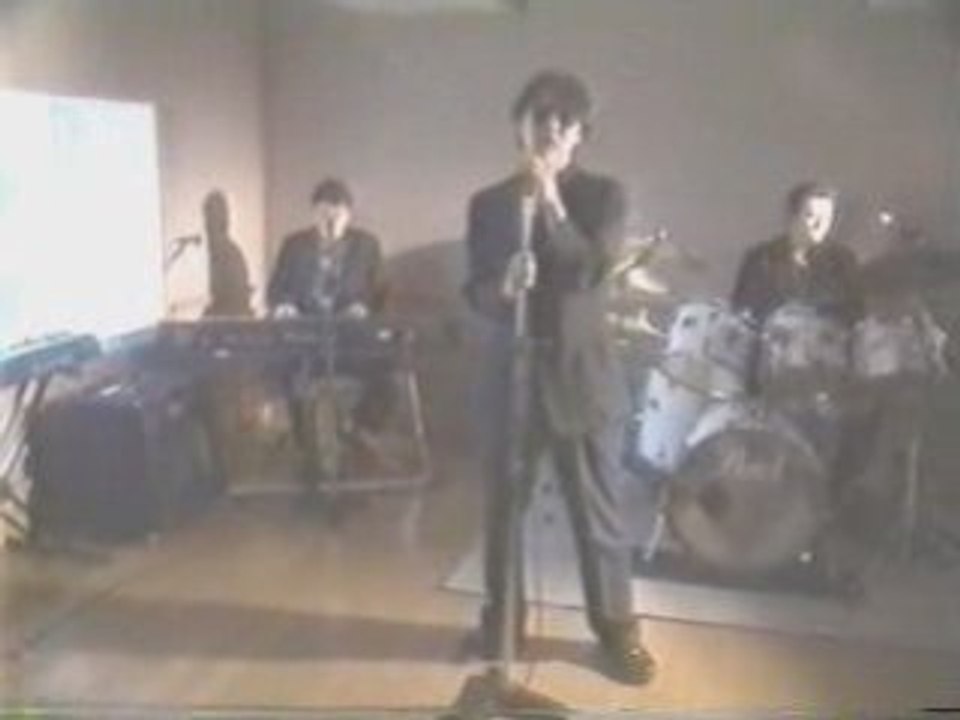 星智輝withT.T. "Can't Stand Losing You"