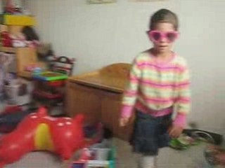 Sweet little bumble bee