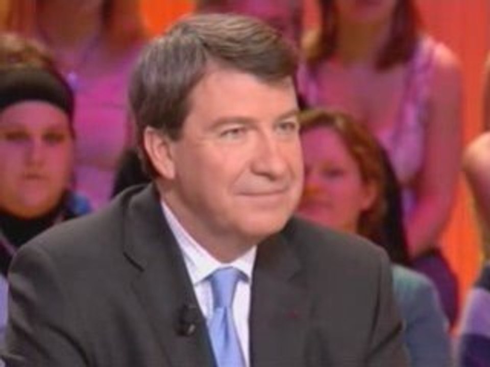 Xavier Darcos : l'art de la conjugaison et la règle de trois