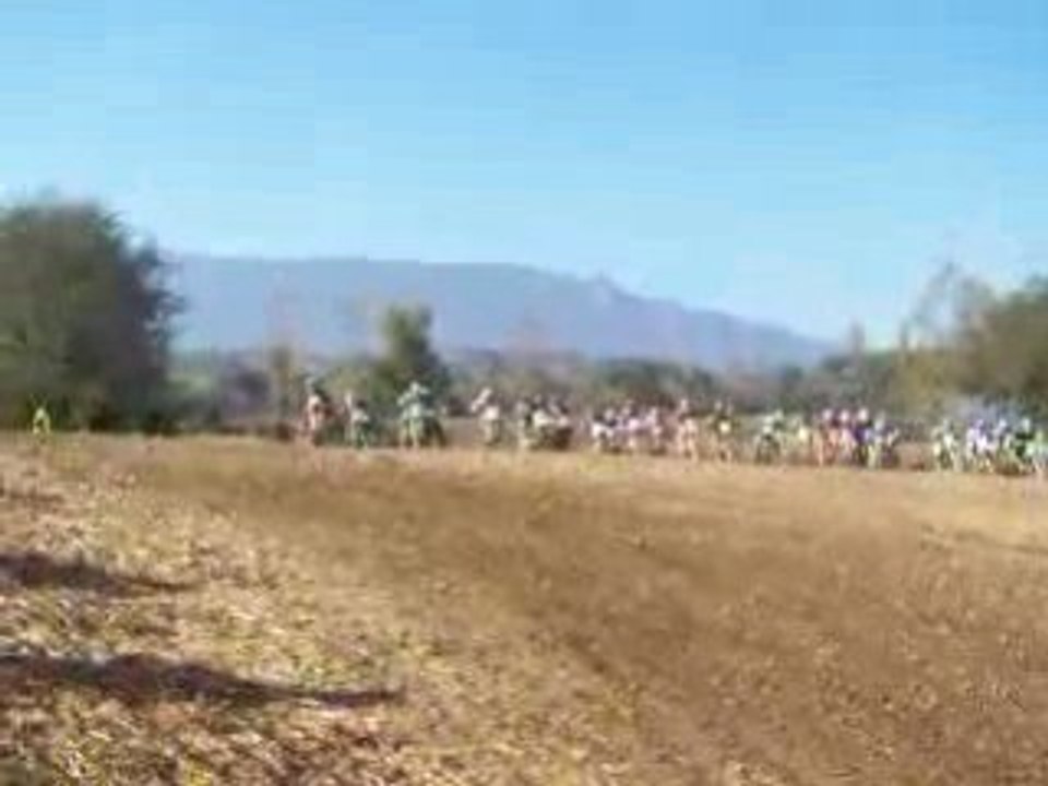 Motocross Méry 2008 départ.