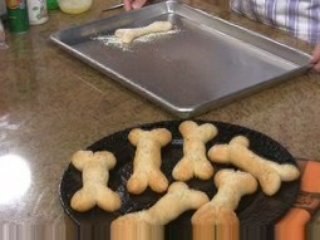 Bone Chillin Breadsticks and Halloween Dip