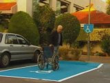 Un handicapé Belges se gare ... MDR