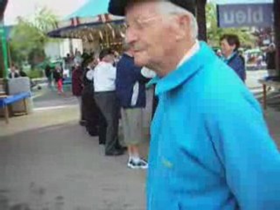 Danse au son de l'orgue de barbarie...